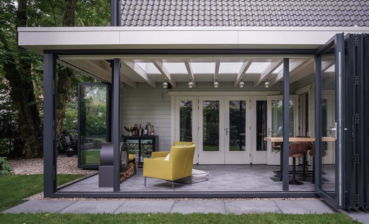 Creëer eenheid in huis en tuin met harmonicadeuren